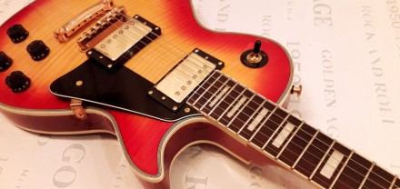 Электрогитара Gibson Les Paul Custom Chery Burst. Прекрасный вид. Достойное звуч. . фото 3