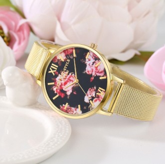 
Женские наручные часы с цветами
Характеристики:
Механизм: кварцевый (батарейка . . фото 4