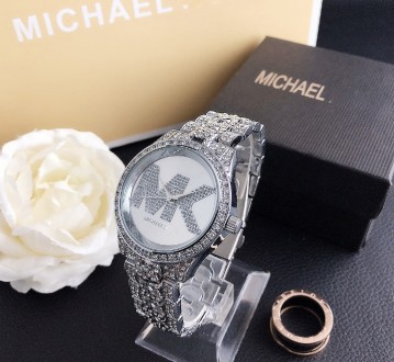 
Женские часы Michael Kors качественные реплика в коробочке наручные часы с камн. . фото 8