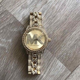 
Женские часы Michael Kors качественные реплика в коробочке наручные часы с камн. . фото 5
