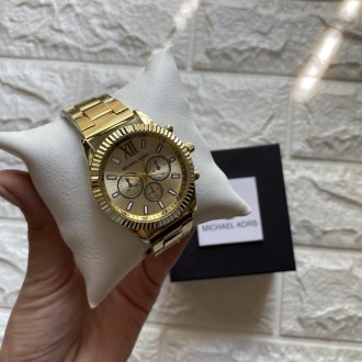 
Женские наручные часы в подарочной коробочке Michael Kors люкс реплика
Характер. . фото 12