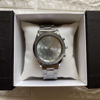
Женские наручные часы в подарочной коробочке Michael Kors люкс реплика
Характер. . фото 7