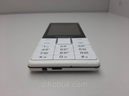Телефон, поддержка двух SIM-карт, экран 2.8", разрешение 320x240, камера 0.30 МП. . фото 8