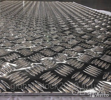 Лист алюминиевый рифленый 1х1000х2000 мм АД0 (аналог 1050)