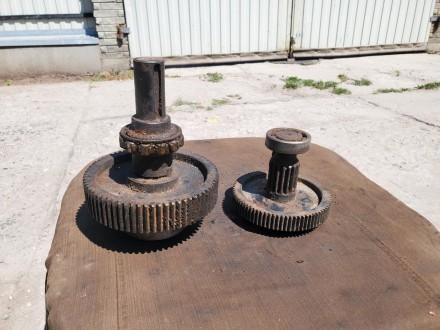 Продам Шестерни редуктора Ц2У СССР состояние хорошео в роботе были мало целые ка. . фото 8