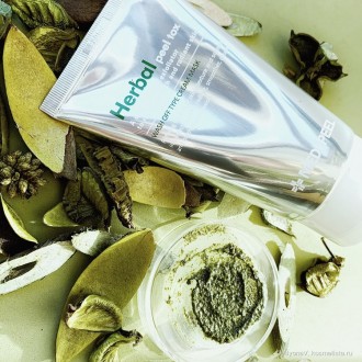 Заспокійливий пілінг-маска з ефектом детоксу
Medi Peel Herbal Peel Tox
Вік: 18+
. . фото 5