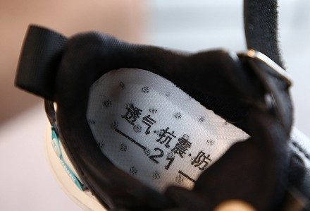 Супер модные кроссовки ХИТ Продаж!!!
 материал ЭКО кожа
 цвет черный
 застёжка л. . фото 4