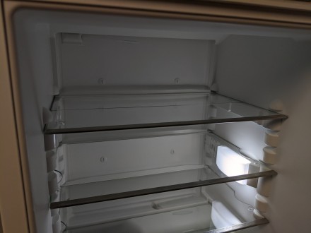 Холодильник MIELE NO FROST встраиваемый низкий 87 см из Германии бу ЕВРОПА  Есть. . фото 5