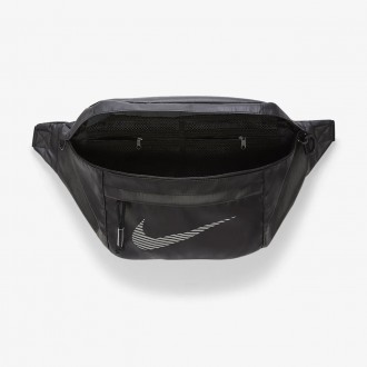 
Бананка Nike
Размеры - длина основания 30 см, длина верха сумки 50 см, высота 2. . фото 6