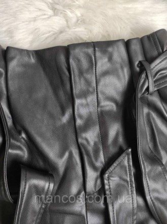 Женские кожаные шорты Zara черного цвета с поясом
Состояние: б/у, в идеальном со. . фото 4