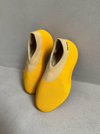 Кроссовки мужские желтые Adidas Yeezy Knit RNR Sulfur 
Представляем вам невероят. . фото 5