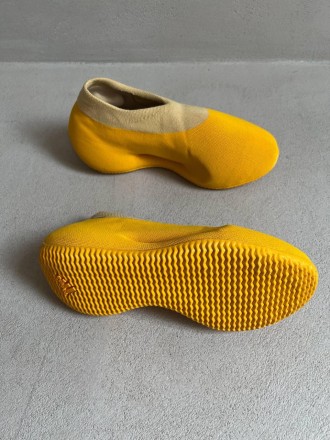 Кроссовки мужские желтые Adidas Yeezy Knit RNR Sulfur 
Представляем вам невероят. . фото 3