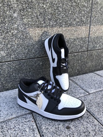 Кроссовки женские черно-белые Nike Air Jordan Retro 1 Low 
Женские кроссовки Най. . фото 9