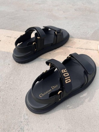 Сандали женские черные Dior Sandals black
Рады представить вам стильные женские . . фото 5