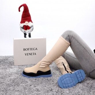 Ботинки женские бежевые зимние Bottega Veneta
Представляем вам крутые женские бо. . фото 3