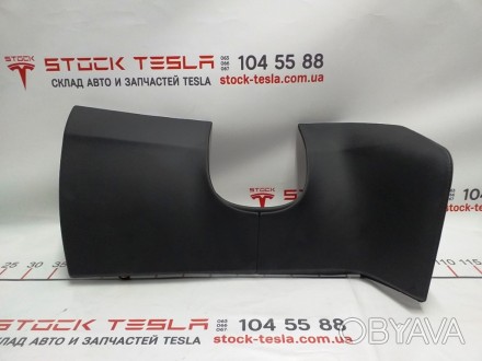 Накладка декоративная под руль PVC B BLACK (черный глянец) на электромобиль Tesl. . фото 1