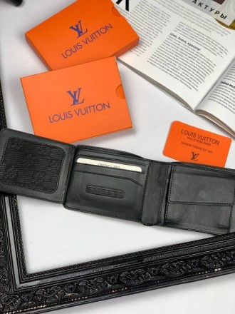 
 
 Кожанный кошелек Louis Vuitton Damier Graphite 
Материал : Натуральная кожа
. . фото 5