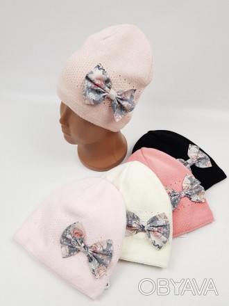  Польские демисезонные вязаные шапки на трикотажной подкладке для девочек оптом,. . фото 1