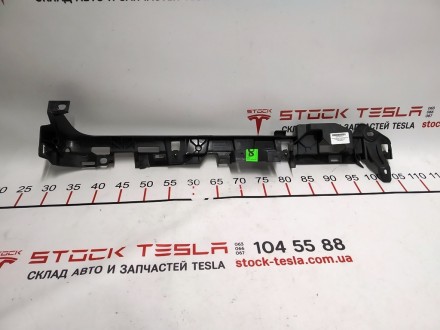 Направляющая панели багажного отделения левая Tesla model X 1080708-00-C
Достав. . фото 3