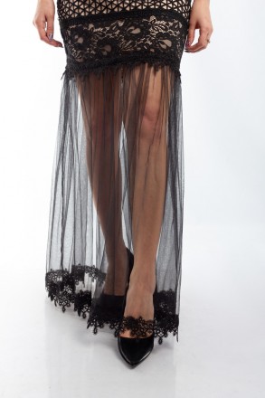 
Оригинальное платье Bodyform черного цвета с бежевой подкладкой, производство Т. . фото 6