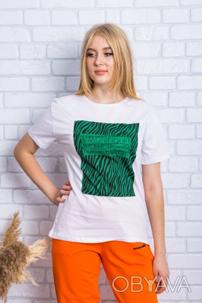 
Оригинальная женская футболка белого цвета с зеленым принтом, производство Турц. . фото 1