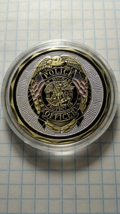 Памятна монета поліція США. Монета нова. Капсула не відкривалася. Розмір: 40*3 м. . фото 3