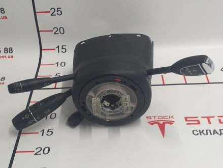 Модуль управления рулевой колонкой в сборе Tesla model S 1008471-00-A
Доставка . . фото 2