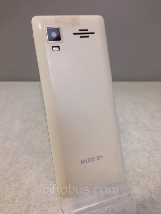 Телефон, поддержка двух SIM-карт, экран 2.8", разрешение 320x240, камера 0.30 МП. . фото 4
