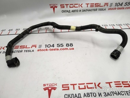 Патрубок системы охлаждения заднего мотора Tesla model 3 1077585-00-D
Доставка . . фото 1