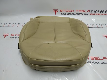 Обшивка нижней части водительского сиденья с подогревом PREM TAN на автомобиль T. . фото 2
