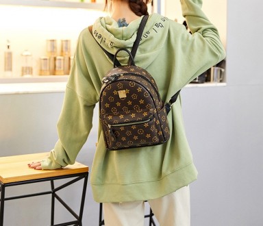 
Стильный женский городской рюкзак на плечи в стиле Луи Витон качественный и мод. . фото 4