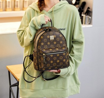 
Стильный женский городской рюкзак на плечи в стиле Луи Витон качественный и мод. . фото 7