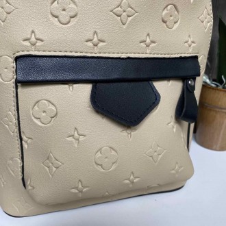 
Женский рюкзак в стиле Луи Витон модный и стильный мини рюкзачок городской
 Хар. . фото 8