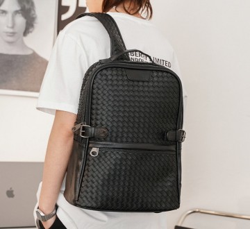 Качественный мужской городской рюкзак плетеный черный
Характеристики:
Материал: . . фото 3