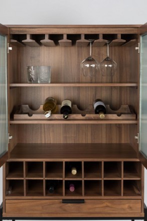 Винний шкаф зручний великою місткістю, здатністю зберігати пляшки практично будь. . фото 4
