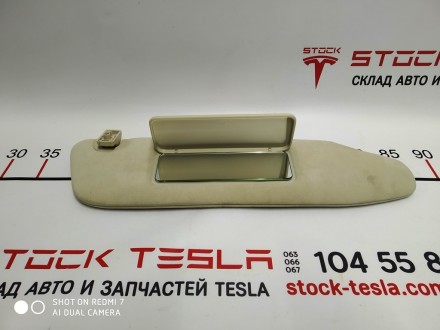 Козырек солнцезащитный правый (ALCANTARA беж) на электрокар Tesla. Важный элемен. . фото 2