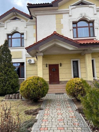 дом, 275 кв. м