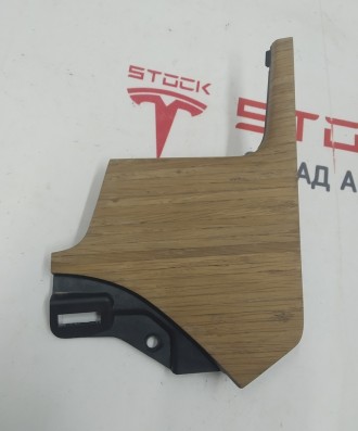 Декоративная накладка центральной панели водительская правая OAK NATURAL Tesla m. . фото 2