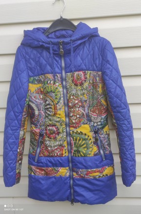 Пальто на дівчинку-підлітка з капюшоном, розмір S,  ріст 165:  

Синє з кольор. . фото 3