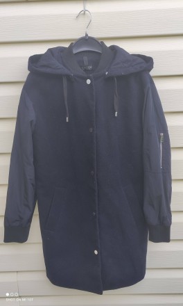 Пальто на дівчинку-підлітка з капюшоном, розмір S,  ріст 165:  

Синє з кольор. . фото 6