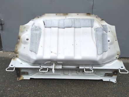 Кузовная панель над задним мотором в сборе Tesla model 3 1099613-S0-A
Доставка . . фото 2