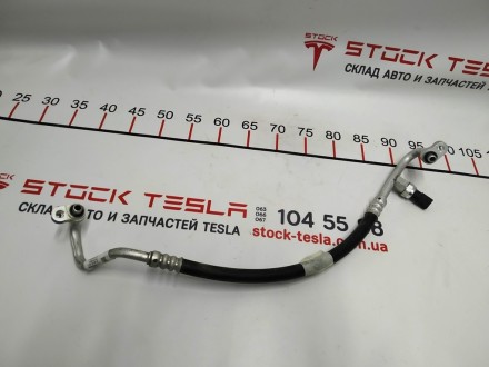 Трубопровод кондиционера выпускной Tesla model 3 1092158-00-F. В комплект входят. . фото 2