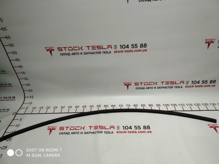 Уплотнитель капота задний Tesla model S 1009153-00-A
Доставка по Украине Новой . . фото 2