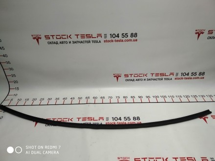 Уплотнитель капота задний Tesla model S 1009153-00-A
Доставка по Украине Новой . . фото 3