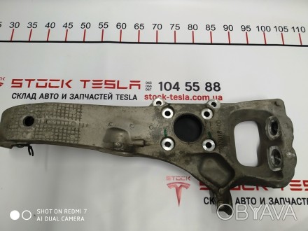 Кулак поворотный передний правый RWD Tesla model S 6007018-00-C
Доставка по Укр. . фото 1