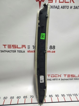 Накладка декоративная стойки A магнит NEW ALCAN CRM левая Tesla model X 1050286-. . фото 3