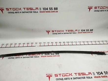 Накладка хромированная верхняя двери задней правой Tesla model X 1032250-00-J
Д. . фото 3