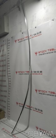Облицовка фонаря подсветки салона боковая Tesla model S, model S REST 1002547-01. . фото 1