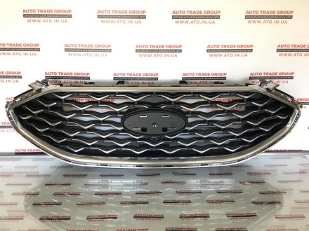 Решетка переднего бампера верхняя Vignale Ford Edge (Форд Эдж) 2019 
Код запчаст. . фото 2