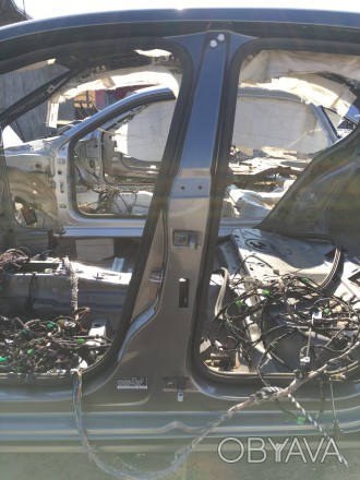 Стойка кузова центральная левая VW Jetta (Фольцваген Джетта) 2011,2012,2013,2014. . фото 1